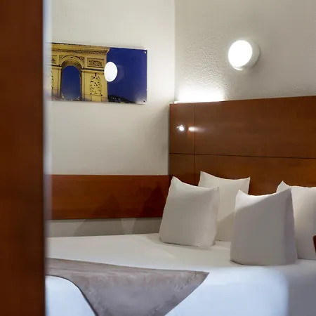 Hotel Paris 3*