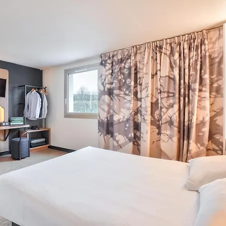 Paris Hotel