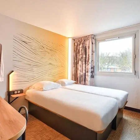 Paris 3*