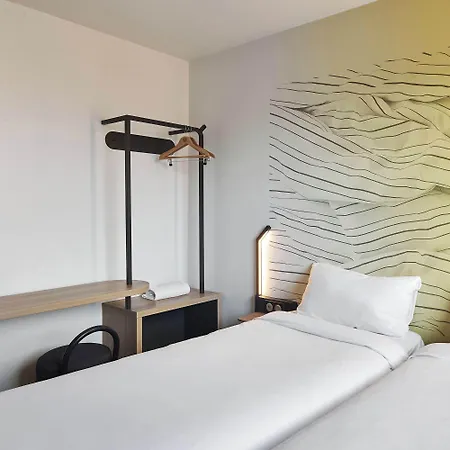 Paris 3*